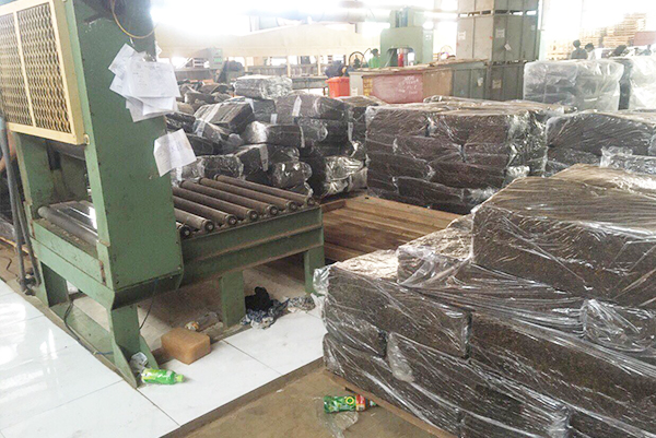 連康明成品儲(chǔ)存區(qū)