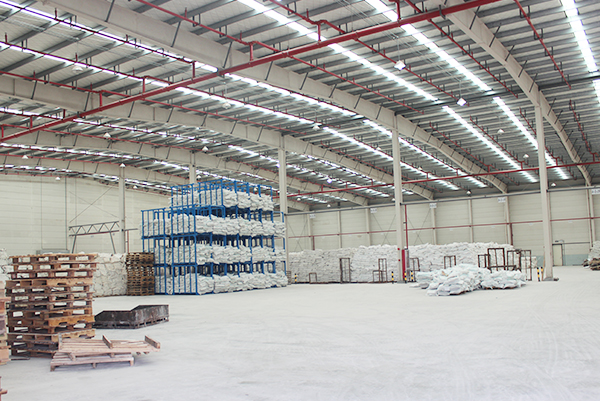 連康明倉庫一角