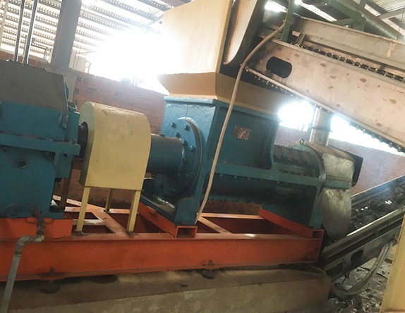 連康明生產(chǎn)設(shè)備細(xì)節(jié)